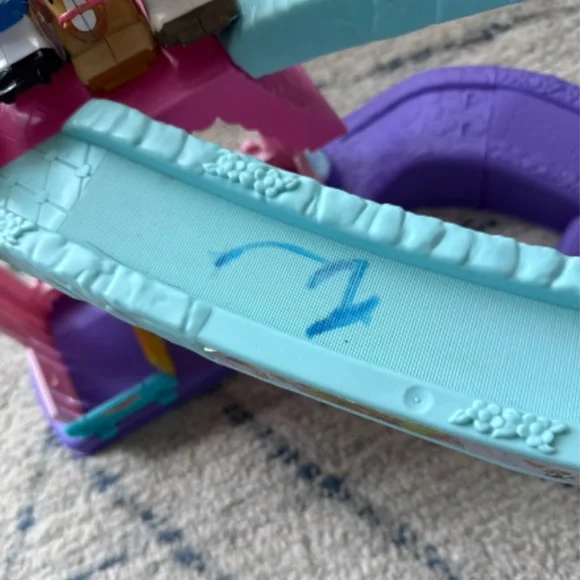 Little people klip klop horse ramp and stable - Picture 2 of 3